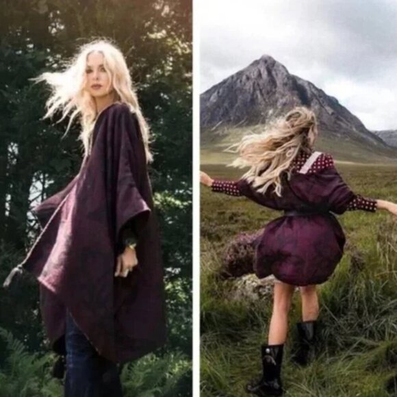 Cleobella Sevigny Capelet Poncho Cap Sweater Burgundy/Black One Size - Picture 5 of 11